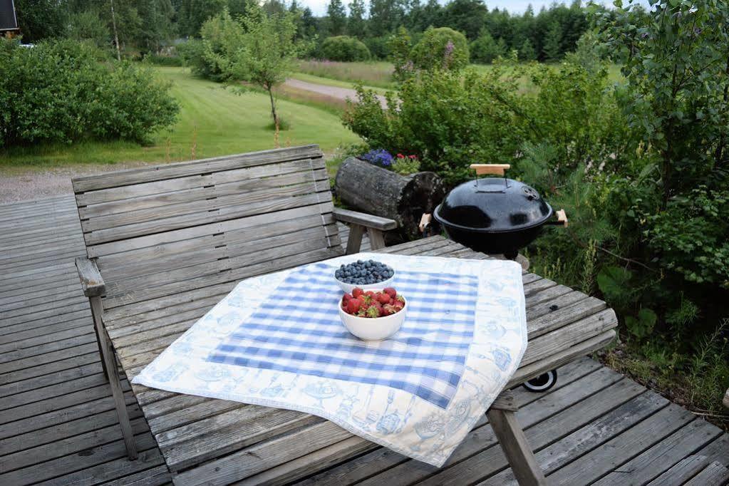 Hotel Hanhi Lapinjärvi Dış mekan fotoğraf